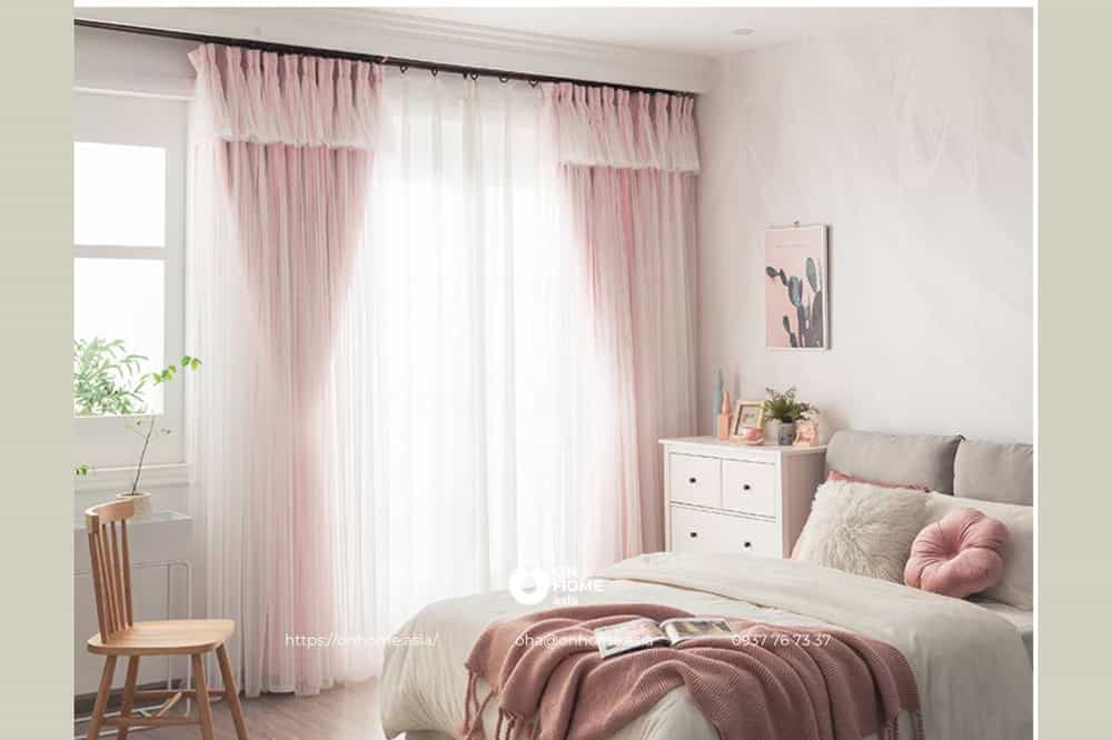 Rèm cửa phòng ngủ màu hồng ngọt ngào